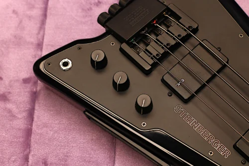 HeadlessUSA Steinberger XP2 N3870